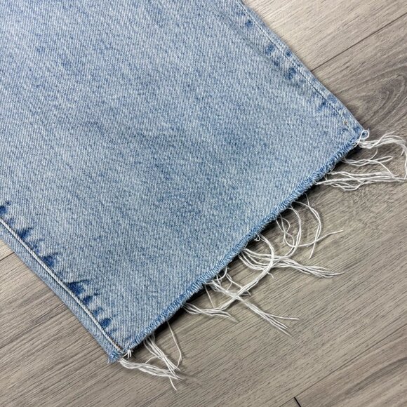 Aritzia Denim Forum Farrah Wide Leg Raw Hem Jeans Light Wash Size 27 - Picture 7 of 8